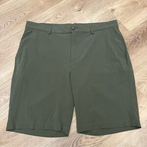 Greg Norman Collection Olive Flat Front Shorts
